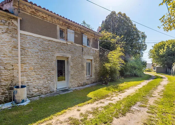 Maison De D'amelie Tatil Evi Saint-Germain-dʼEsteuil